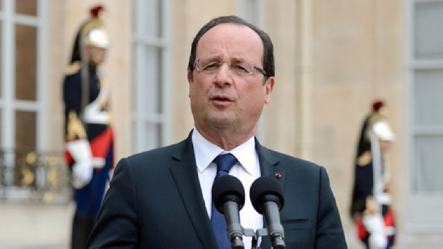Francois Hollande efectuează o vizită de stat în România