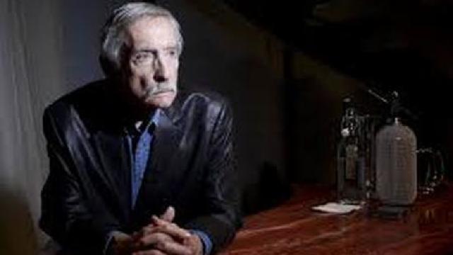 A murit dramaturgul american Edward Albee (fișă biografică) 