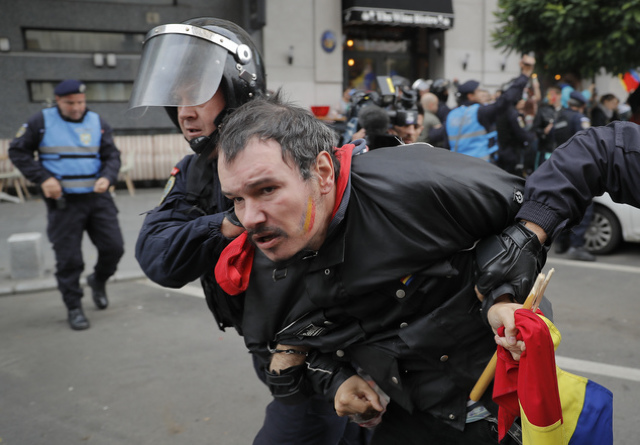 FOTO | Presa britanică, despre marșul unionist „Luptă pentru Basarabia”, de la București