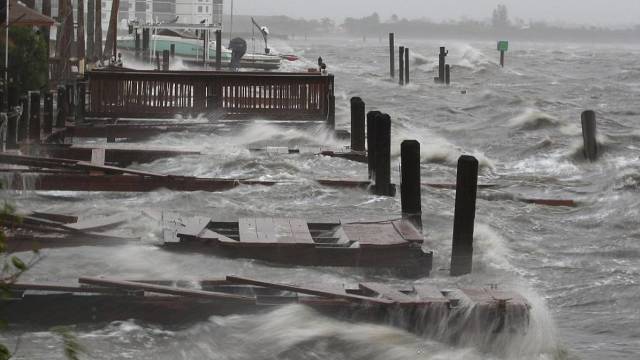 STUDIU | Uraganul Matthew a provocat pagube de 10 MILIARDE de dolari în SUA