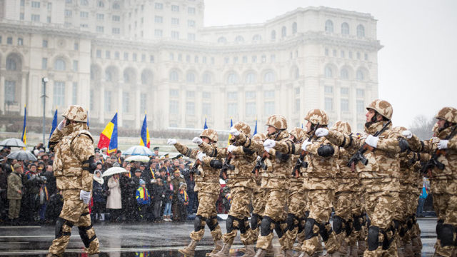 O serie de manifestări dedicate Armatei Române vor avea loc în Republica Moldova 