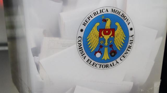 Alegeri 2016 | CEC il va raporta Procuraturii pe unul din angajații săi, care îl susține pe Roman Mihăieș
