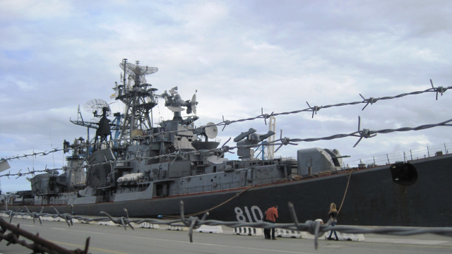 Portavionul rusesc Amiral Kuznețov își arată limitele | Un avion de luptă a ajuns în Marea Mediterană (VIDEO)