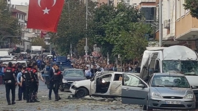 FOTO | Explozie în apropierea unei secții de poliție din Istanbul 