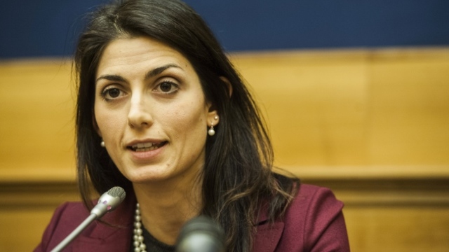 Roma | Primăria vrea să închidă școlile pentru investigații cu privire la daunele suferite în urma cutremurului  Roma | Primăria vrea să închidă școlile pentru investigații cu privire la daunele suferite în urma cutremurului