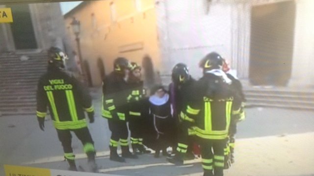 Zeci de răniți după seismul de 6,5 grade din Italia | Niciun român nu a solicitat asistență consulară (FOTO)