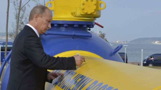 Președinții Poloniei și Ucrainei acuză Comisia Europeană că favorizează interesele Gazpromului și ale Rusiei
