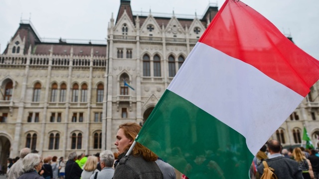 Ungurii au votat împotriva cotelor obligatorii de refugiați. Referendumul ar putea fi invalidat
