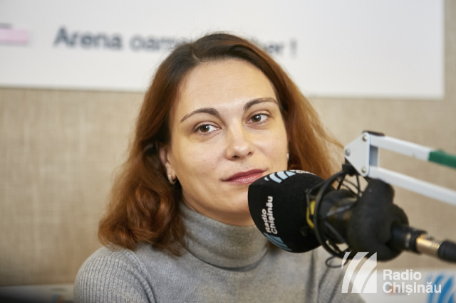 Familia Diminescu | „La Strada” invită la o discuție „între bărbați”
