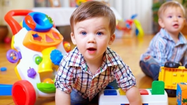 Vânzarea a zeci de mii de jucării pentru copii, interzisă de APCSP în urma unor controale. Ce încălcări au fost depistate