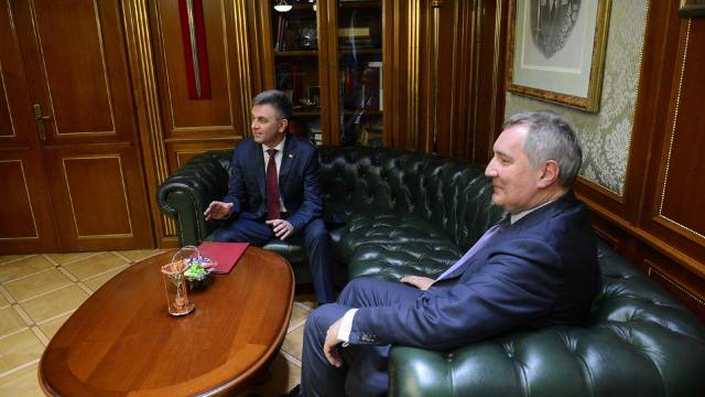 Noul lider al administrației de la Tiraspol s-a întâlnit la Moscova cu vicepremierul rus Dmitri Rogozin