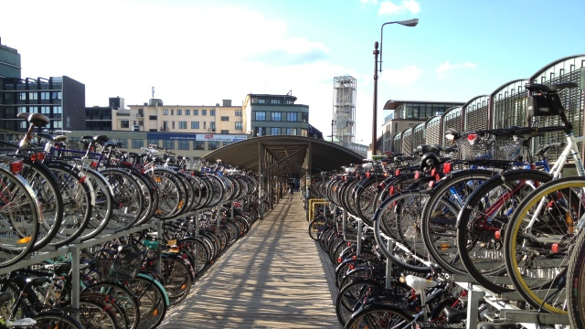Pentru prima dată, în Copenhaga numărul bicicletelor l-a DEPĂȘIT pe cel al mașinilor