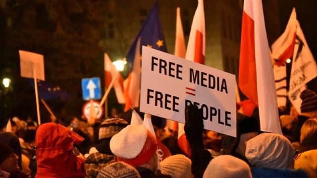 Proteste în Polonia | Președintele Andrzej Duda se întâlnește cu lideri politici