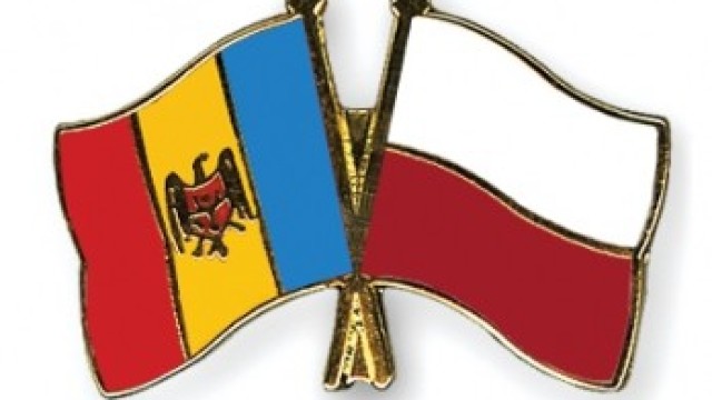 R.Moldova reintroduce taxele consulare pentru polonezi 