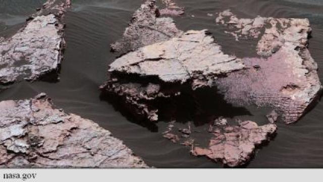 NASA - IMAGINEA SĂPTĂMÂNII: Posibile semne ale unei vechi secete pe solul marțian