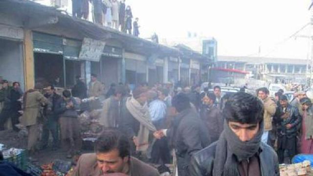 FOTO | Atentat cu bombă în Pakistan: Cel puțin 12 morți și 35 de răniți