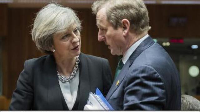 Premierii britanic și irlandez au discutat despre gravitatea crizei politice din Irlanda de Nord