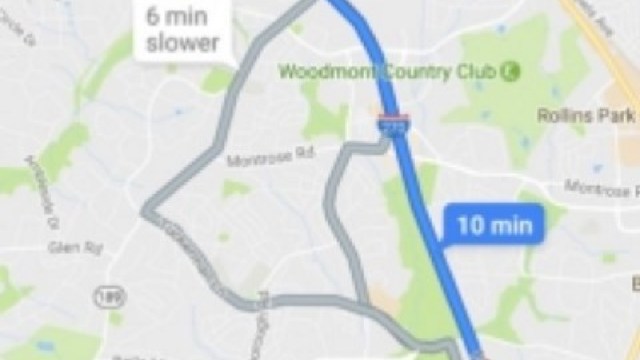 Google Maps va afișa numărul locurilor disponibile din parcările publice