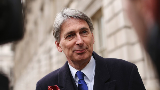 Ministrul britanic al Finanțelor sugerează că Marea Britanie ar putea să-și modifice modelul economic