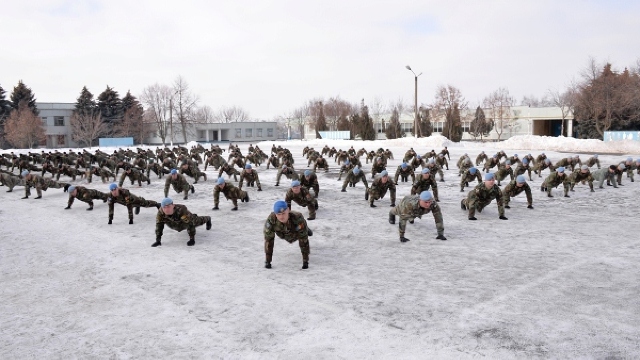 VIDEO | Peste 500 de militari din Republica Moldova s-au alăturat acțiunii „22 Push-up Challenge”