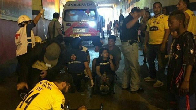 VIDEO | Incidente soldate cu 40 de răniți, la un meci din prima ligă ecuadoriană 