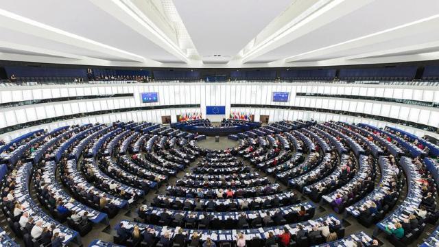 Marile grupuri politice din Parlamentul European se împotrivesc numirii lui Ted Malloch ca ambasador al SUA la UE