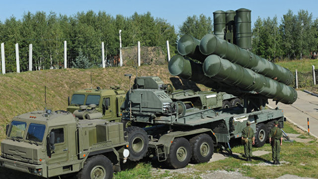 Erdogan va negocia la Moscova livrarea de sisteme S-400