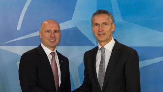 Premierul Pavel Filip l-a invitat pe Jens Stoltenberg la deschiderea biroului NATO de la Chișinău