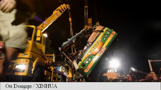 Taiwan | Cel puțin 32 de morți într-un accident de autocar (VIDEO)