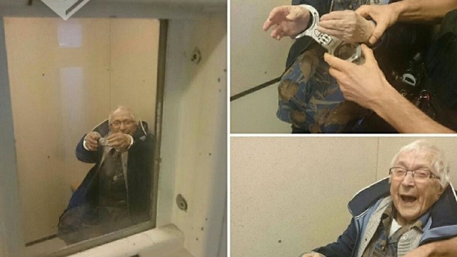 FOTO | O femeie în vârstă de 99 de ani și-a îndeplinit visul de a fi încătușată la poliție