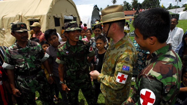 Australia și Indonezia restabilesc legăturile militare totale
