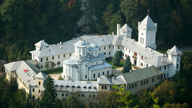 DOCUMENTAR | Mănăstirea Tismana, cel mai vechi așezământ monahal din Țara Românească