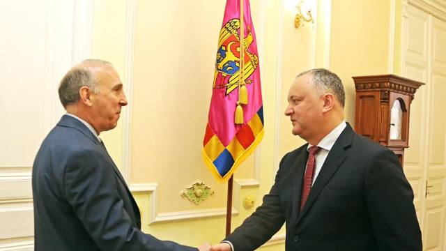 Igor Dodon a discutat cu ambasadorul american James Pettit despre contractul cu Frontera Resources