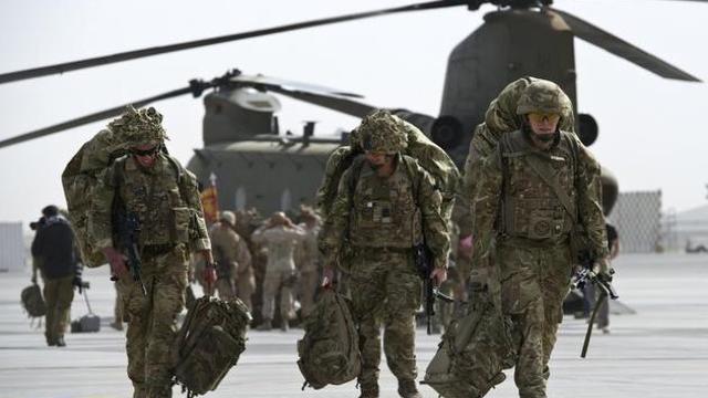 Primii militari britanici au sosit în Estonia, ca parte a unei importante misiuni NATO în statele baltice
