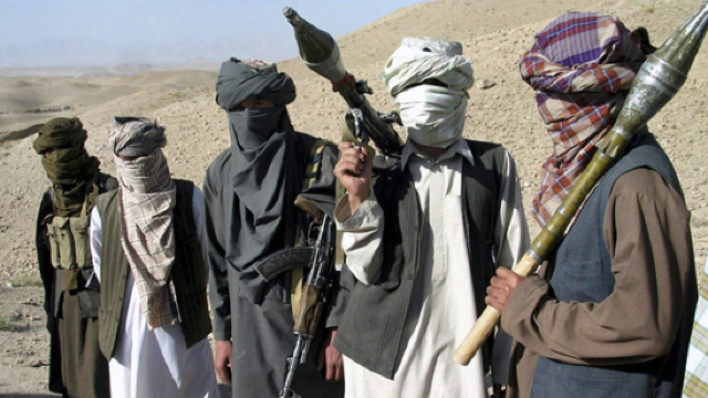 General american: Talibanii care luptă împotriva forțelor afgane și ale NATO ar putea fi trimiși în Afganistan de Rusia