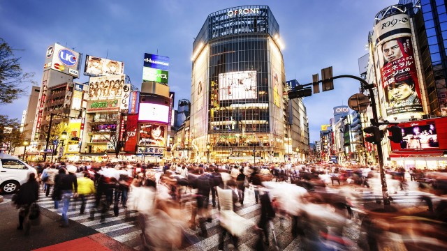 Cel mai cinstit oraș din lume | Locuitorii din Tokyo au returnat poliției o sumă record de 32 milioane de dolari