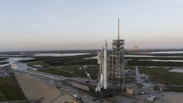 SpaceX a lansat cu succes racheta Falcon 9 cu prima treaptă refolosită