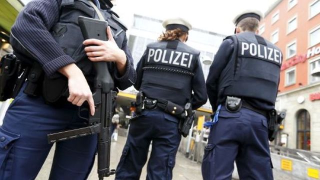 Autoritățile germane au arestat un refugiat sirian, acuzat de comiterea unor crime de război
