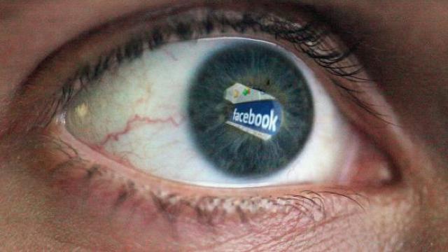 Facebook, funcție nouă pentru identificarea utilizatorilor cu tendințe de suicid