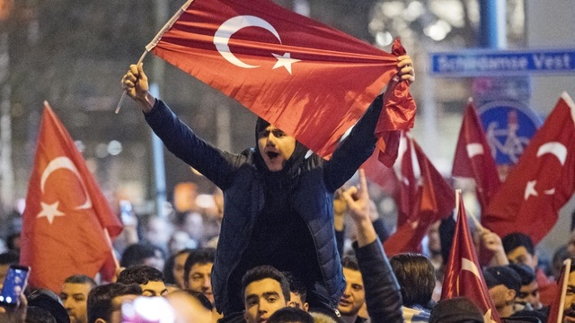 Turcia acuză UE că aplică 