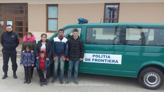 Nouă migranți au încercat să intre ilegal în România