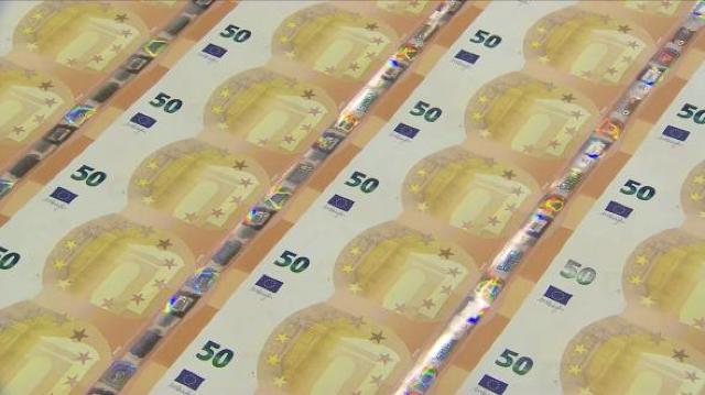 FOTO | Cum arată noua bancnotă de 50 de euro, care intră, astăzi, în circulație