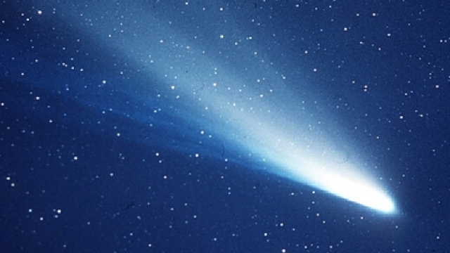 VIDEO | O cometă se apropie astăzi de Pământ