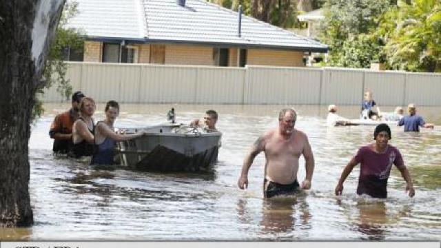 Australia: Doi morți și mai multe orașe inundate după trecerea ciclonului Debbie