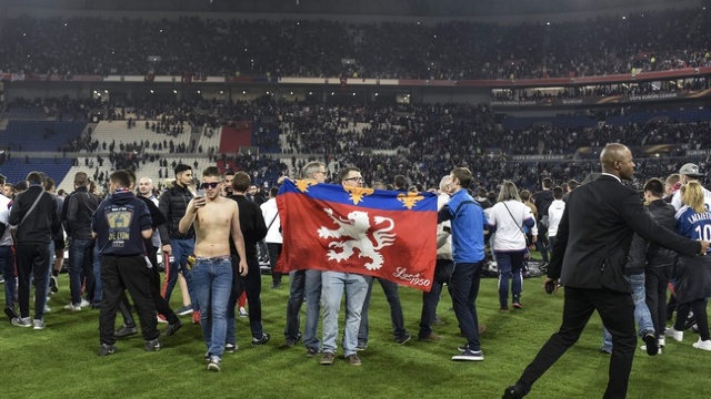 UEFA a decis proceduri disciplinare împotriva cluburilor Olympique Lyon și Beșiktaș