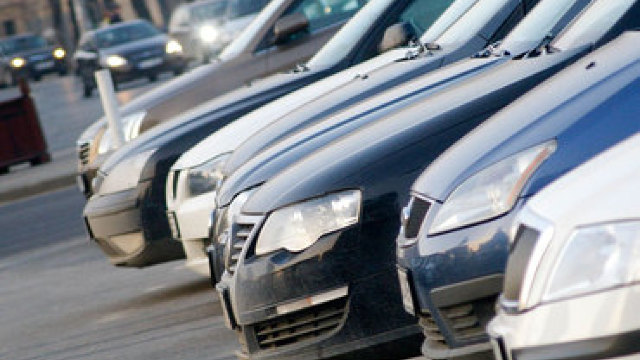 Autoritățile vor elibera certificate noi de înmatriculare pentru autovehicule