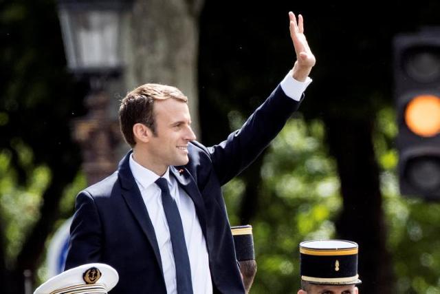 Franța | Emmanuel Macron a purtat la învestire un costum de 450 de euro 