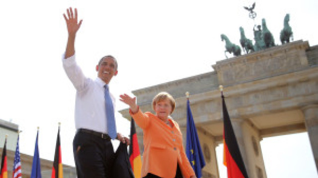 În ziua în care Donald Trump se întâlnește cu liderii NATO, Barack Obama va ține un discurs alături de Angela Merkel