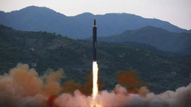 Coreea de Nord deține tehnologia reintrării controlate a rachetelor în atmosferă
