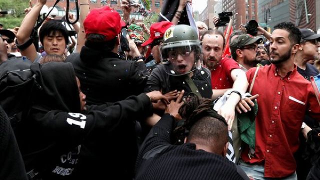 Violențe în timpul manifestațiilor de 1 mai în Statele Unite